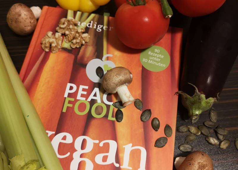 Veganes_Kochbuch_Gemüse_Ruediger_Dahlke_Peach_Food
