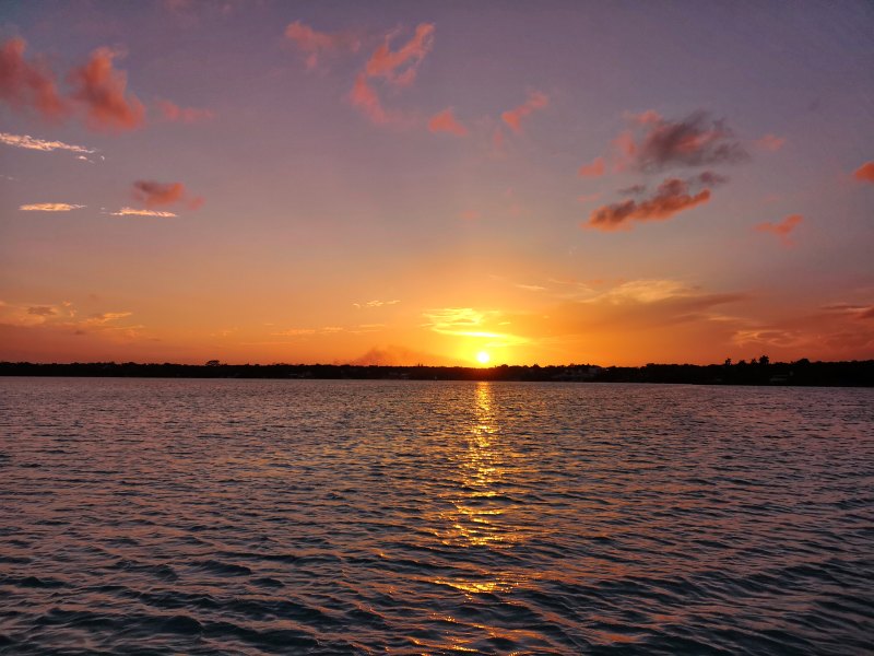 mexiko-yucatan-rundreise-lagune bacalar-sonnenuntergang